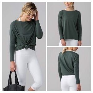 Lululemon Back In Action Long Sleeve Shirt in Dark Forest Green - Womens Size 8